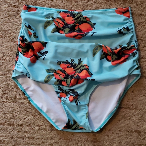 *SOLD* Highwaisted Swimbottom with Oranges - Picture 2 of 8